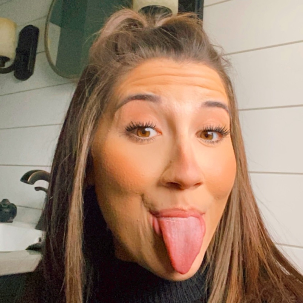 Meet your Posher, Kayla